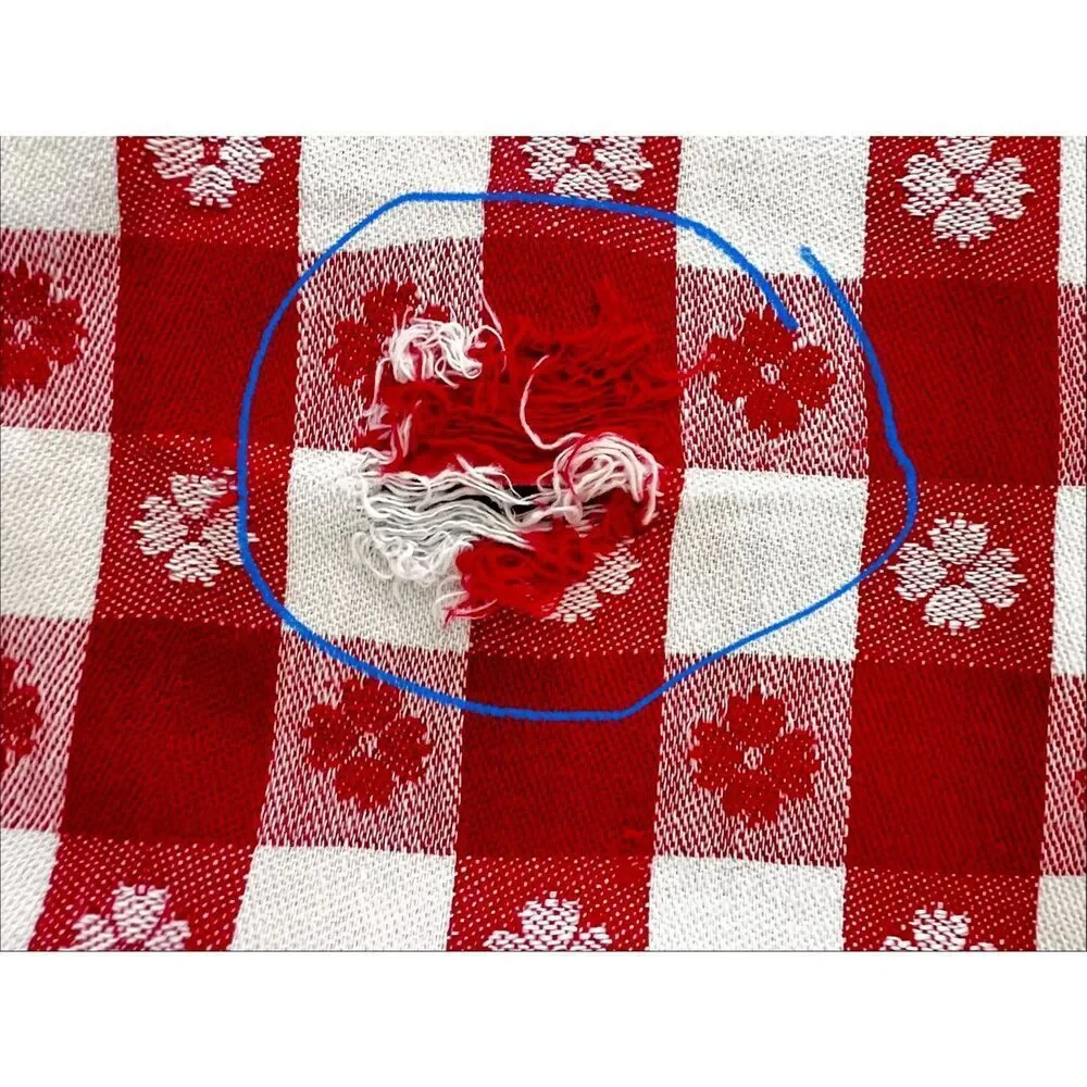 No Brand cheerful tablecloth